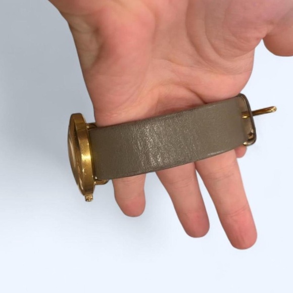 VTG Authentic Y2K Marc by Marc Jacobs Gold and Khaki Watch - Picture 3 of 8